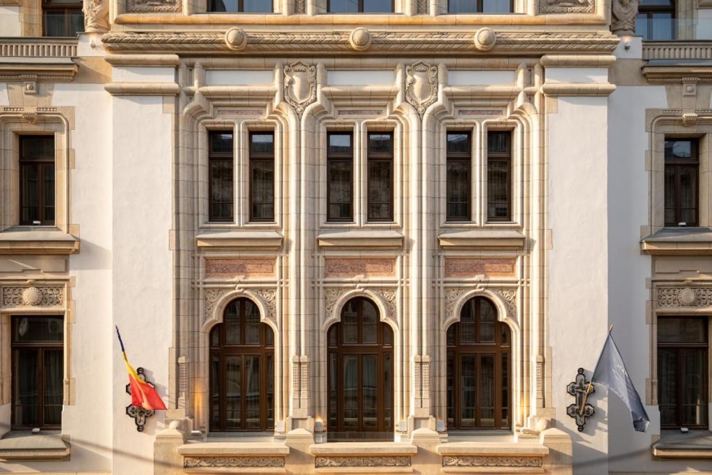 The Marmorosch Bucharest, Autograph Collection - 192
