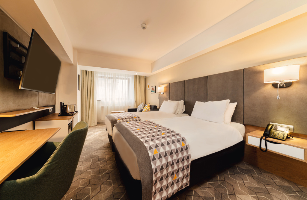 Holiday Inn Bucharest - Times - 535