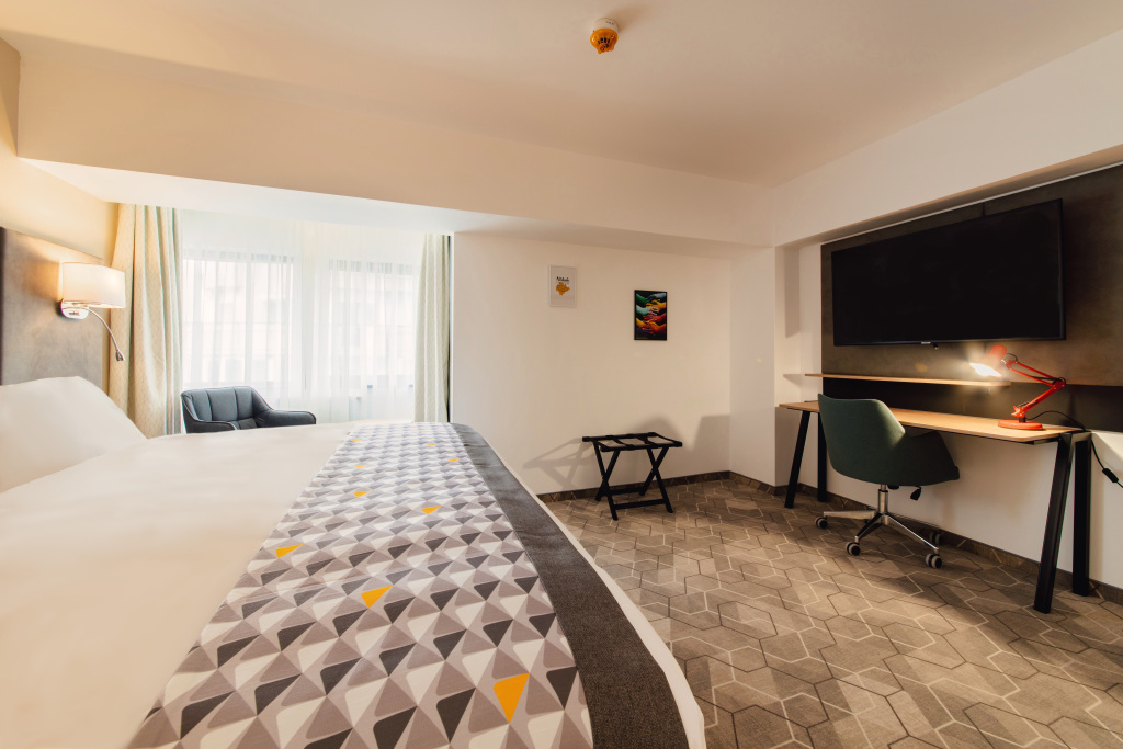 Holiday Inn Bucharest - Times - 719