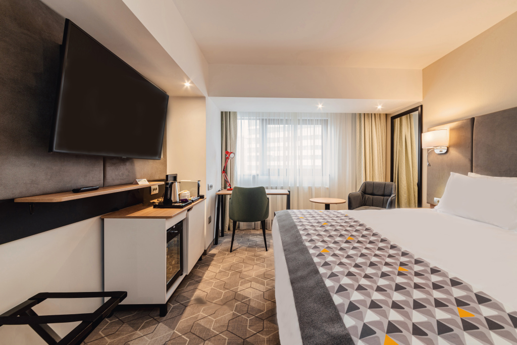 Holiday Inn Bucharest - Times - 929