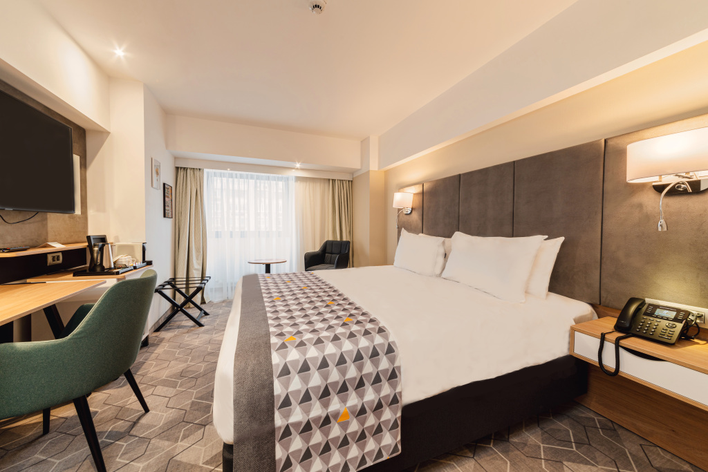 Holiday Inn Bucharest - Times - 923