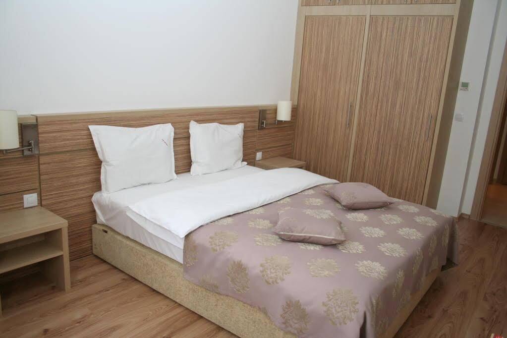 Top Rooms Aparthotel - 490