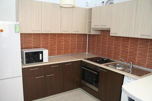 Top Rooms Aparthotel - 726