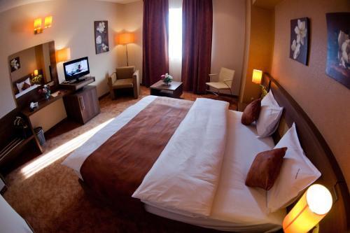 Top Rooms Aparthotel - 53