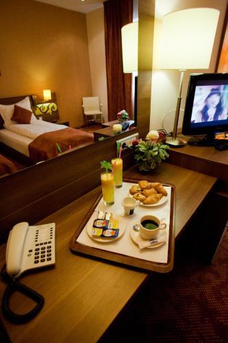 Top Rooms Aparthotel - 590