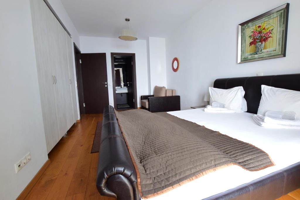 Upground Residence Apartments - 581