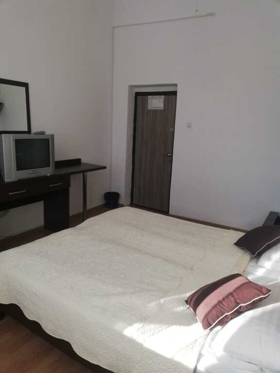 Valcea Hostel - 540