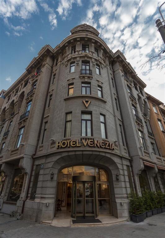 Venezia by Zeus International - 732