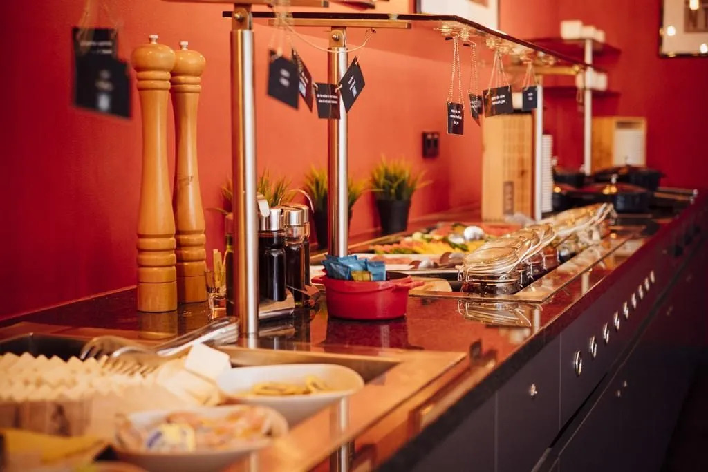 Vienna House Easy By Wyndham Airport Bucharest - 806